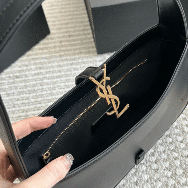 Saint Laurent Le 5 À 7 Hobo Bag Black 9.4 Inches