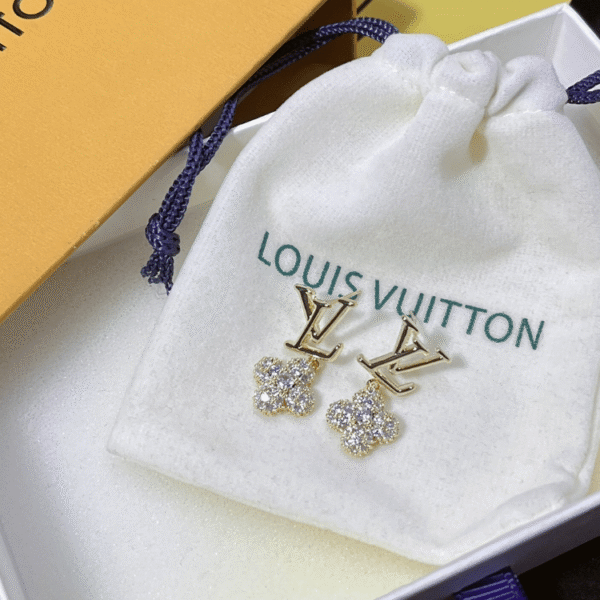 Louis Vuitton Lv & V Flower Drop Earrings Gold-Tone
