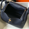 8-9 Hermès Lindy 26 Bag Navy Blue 10.2 Inches