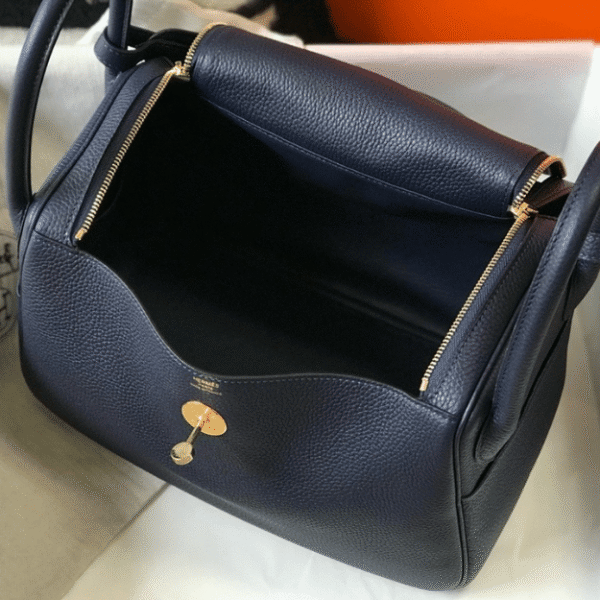 8-9 Hermès Lindy 26 Bag Navy Blue 10.2 Inches