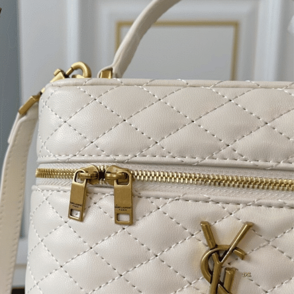 Saint Laurent Quilted Mini Vanity Bag Off White 7.1 Inches 7667311El079207
