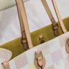 96-1.jpg Louis Vuitton Onthego MM Pink 13.8 Inches M40518