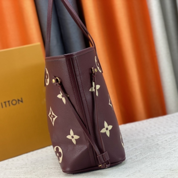 Louis Vuitton Neverfull MM Grenat 12.2 Inches M58907