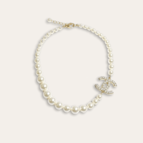 Chanel Pearl Choker Necklace With Cc Logo Pendant Gold-Tone