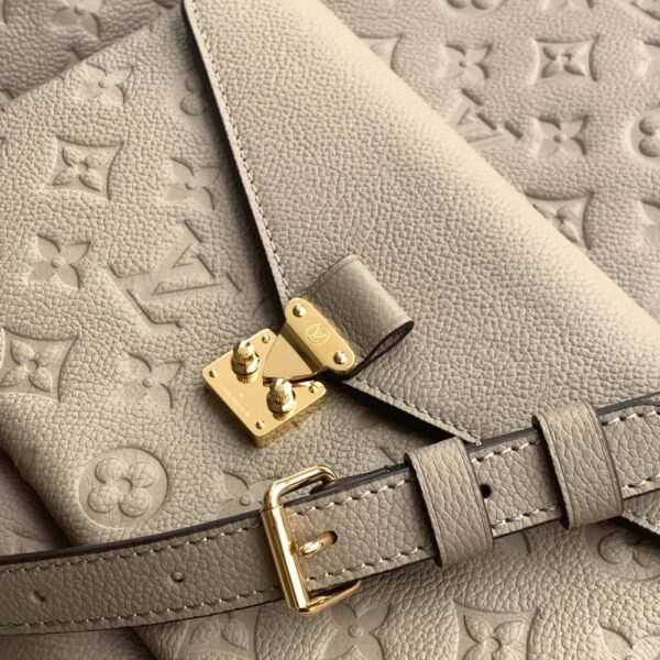 Louis Vuitton Hobo Métis Tourterelle 13.8 Inches M27937