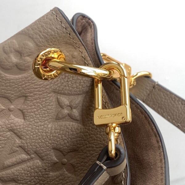 Louis Vuitton Hobo Métis Tourterelle 13.8 Inches M27937