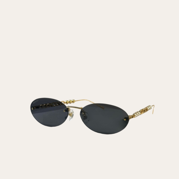 Gucci Oval Frame Sunglasses Black With Gold Toned Metal Frame