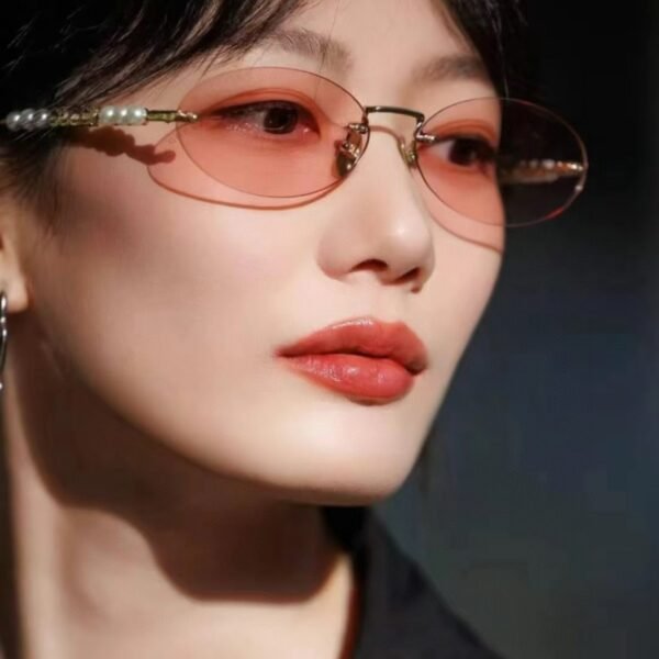 Gucci Oval Frame Sunglasses Solid Light Pink With Gold Toned Metal Frame – 820505 I3330 8059